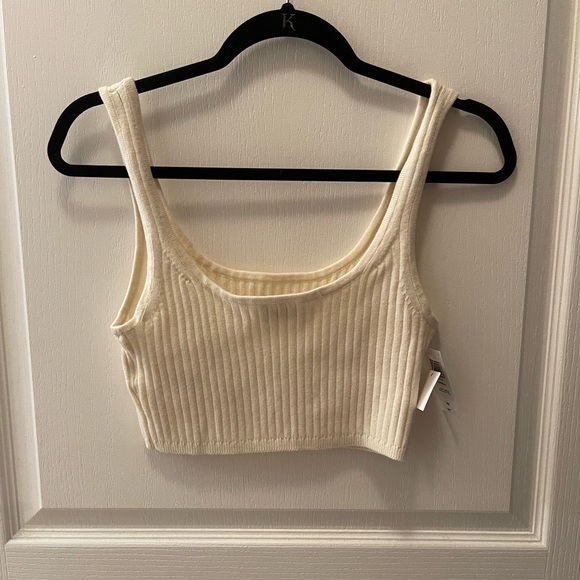 Aritzia Knit Tank Top - Picture 2 of 4